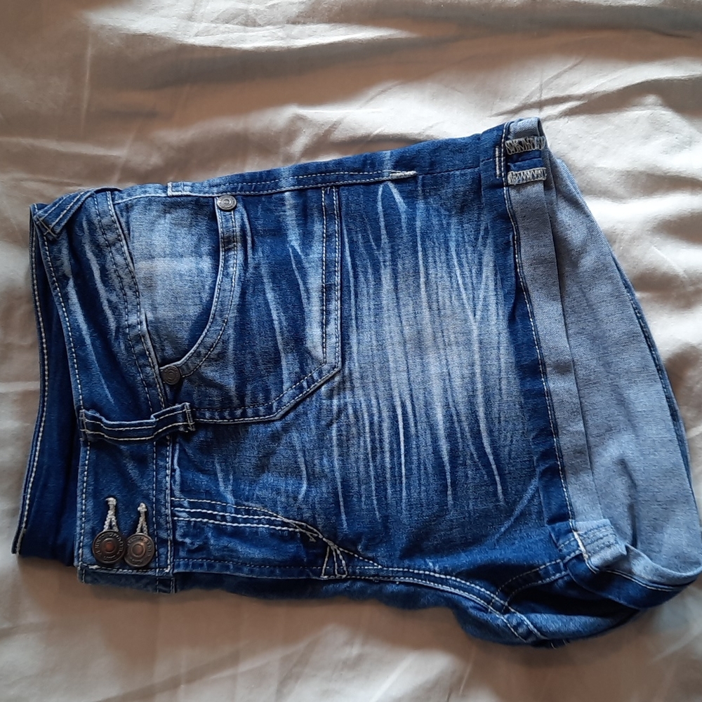 Wallflower Jean shorts size 5